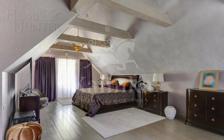 3-этажный коттедж 1 250 м² с отделкой