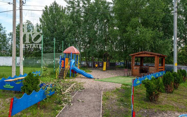 2-этажный коттедж 300.2 м² без отделки