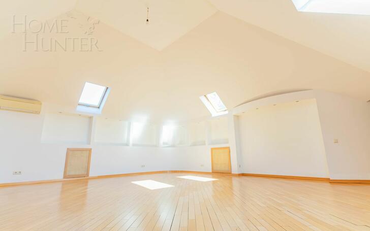 3-этажный коттедж 350 м² с отделкой