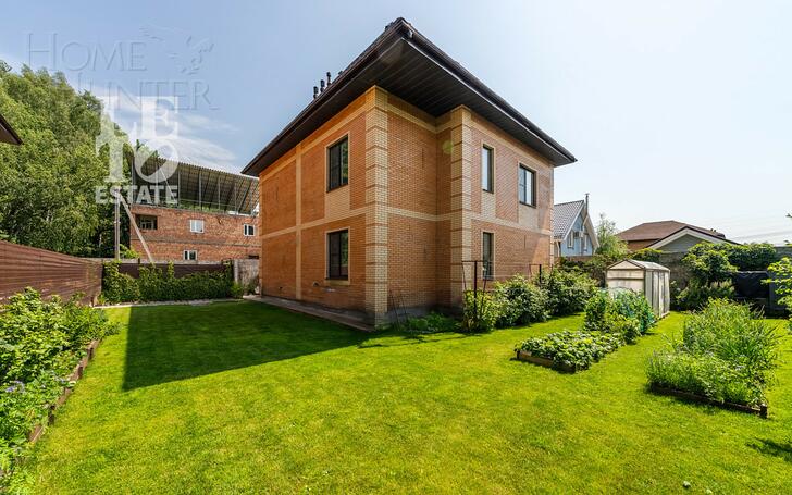 2-этажный коттедж 300.2 м² без отделки