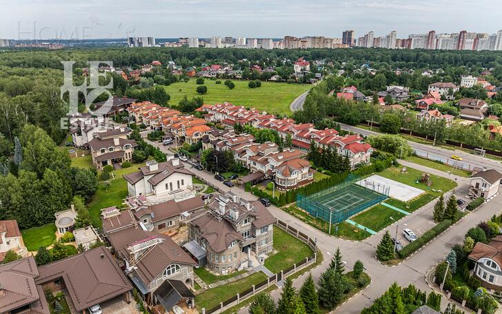 2-этажный коттедж 700 м² с отделкой