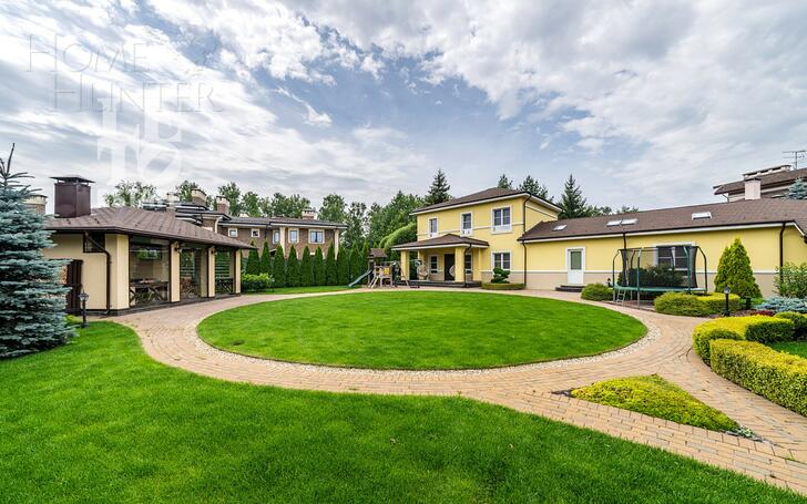 2-этажный коттедж 700 м² с отделкой
