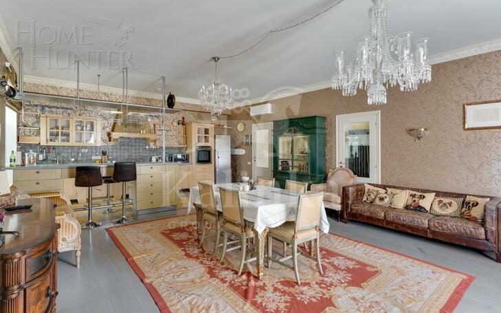 3-этажный коттедж 1 250 м² с отделкой