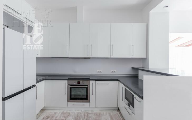 3-этажный таунхаус 335 м² с отделкой
