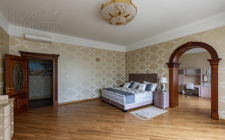 3-этажный коттедж 2 009 м² с отделкой