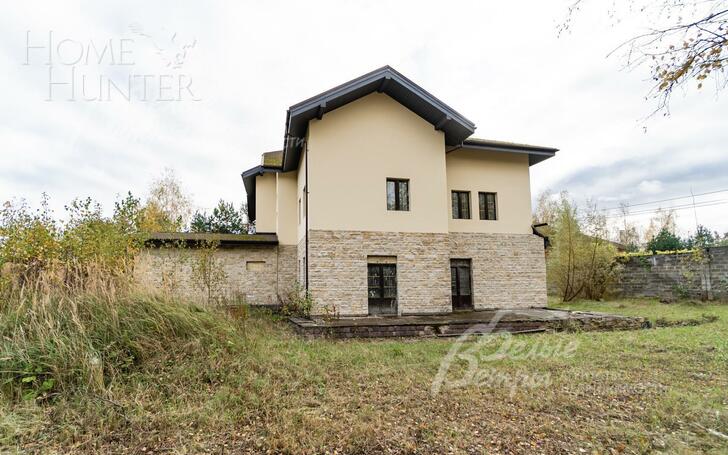 3-этажный коттедж 530 м² без отделки