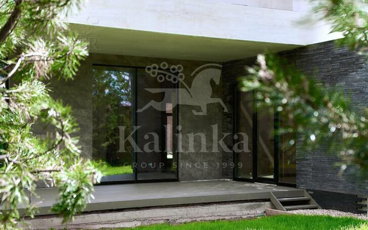 2-этажный коттедж 393.85 м² без отделки