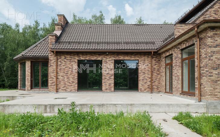 2-этажный коттедж 1 660 м² без отделки