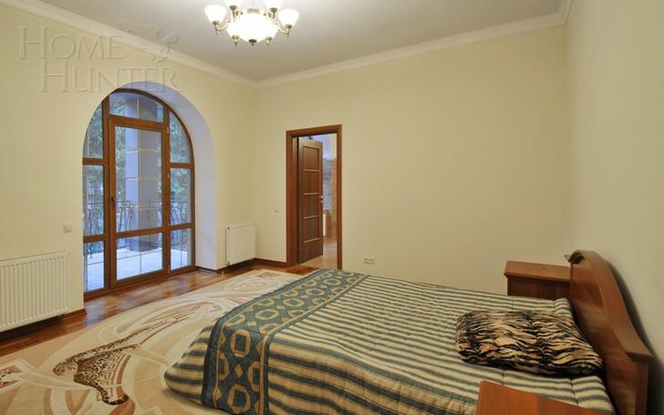 2-этажный коттедж 1 500 м² с отделкой