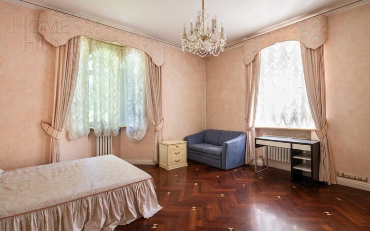 2-этажный коттедж 650 м² с отделкой