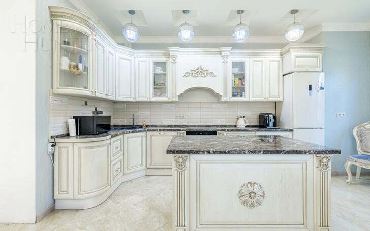 2-этажный коттедж 450 м² с отделкой
