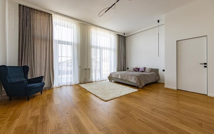 2-этажный коттедж 260 м² с отделкой