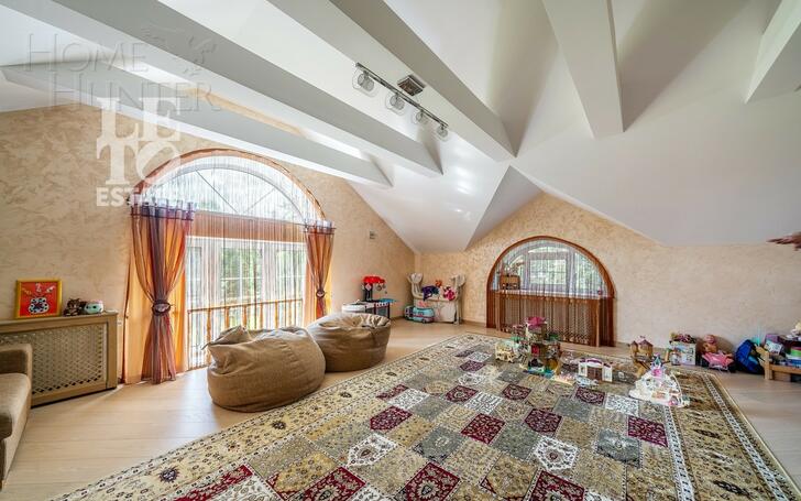 2-этажный коттедж 286.6 м² с отделкой