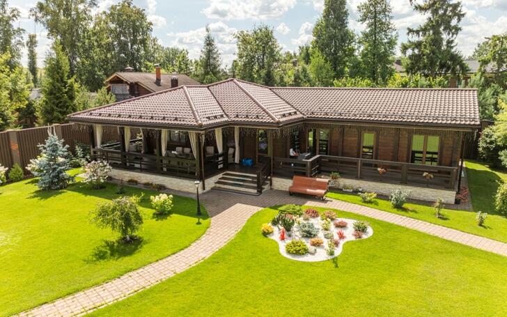 2-этажный коттедж 1 300 м² без отделки