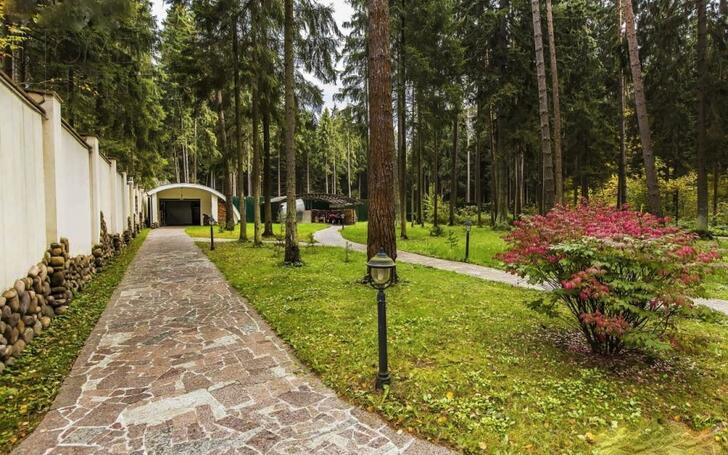 2-этажный коттедж 840 м² с отделкой