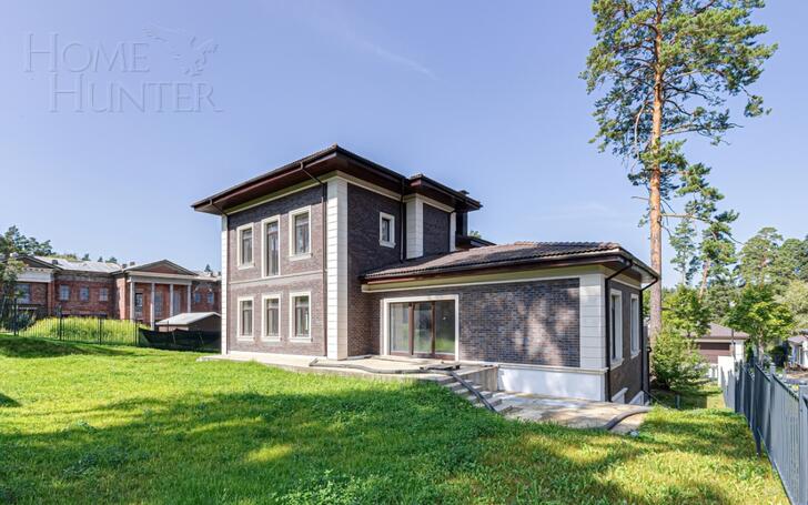 2-этажный коттедж 390 м² без отделки