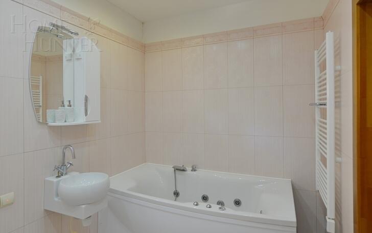 2-этажный коттедж 600 м² с отделкой