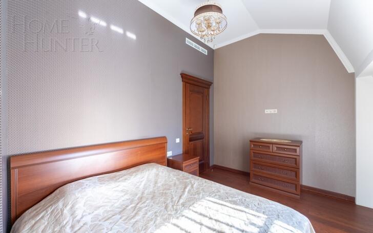 3-этажный таунхаус 293 м² с отделкой