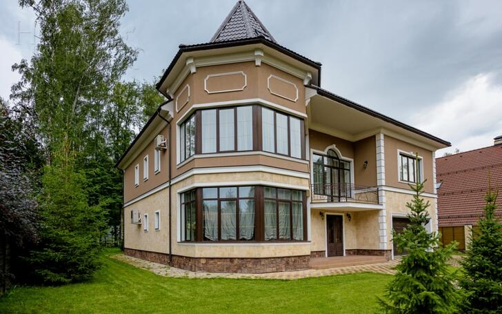 2-этажный коттедж 732 м² с отделкой