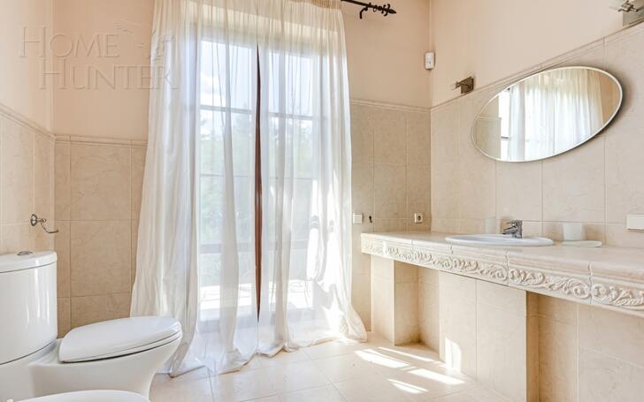 2-этажный коттедж 650 м² с отделкой