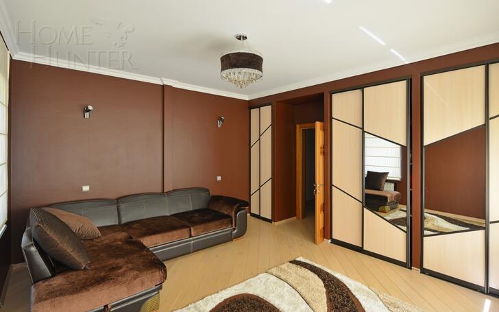 2-этажный коттедж 600 м² с отделкой