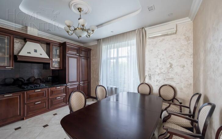 2-этажный коттедж 250 м² с отделкой