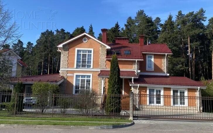 2-этажный коттедж 397.6 м² с отделкой