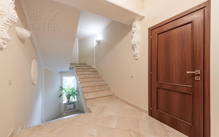 2-этажный коттедж 370 м² с отделкой