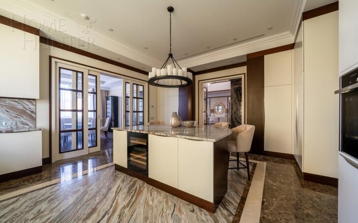 2-этажный коттедж 967.94 м² с отделкой