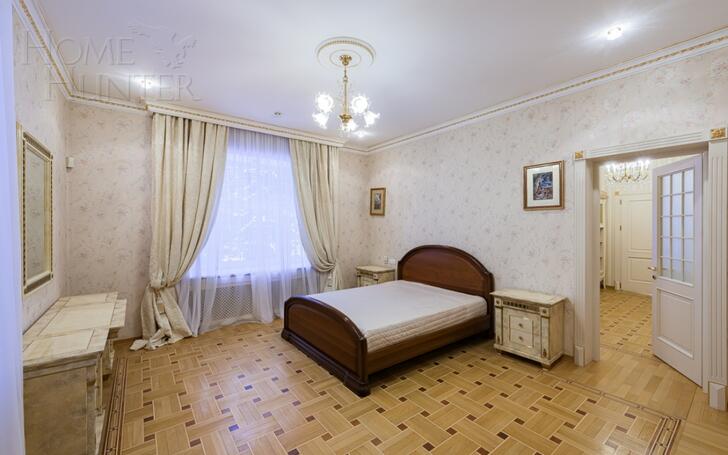 2-этажный коттедж 1 250 м² с отделкой