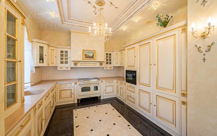 2-этажный коттедж 500 м² с отделкой