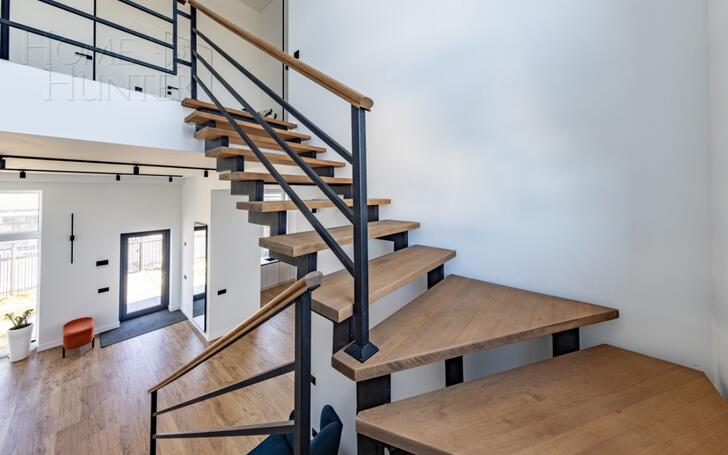 2-этажный коттедж 260 м² с отделкой