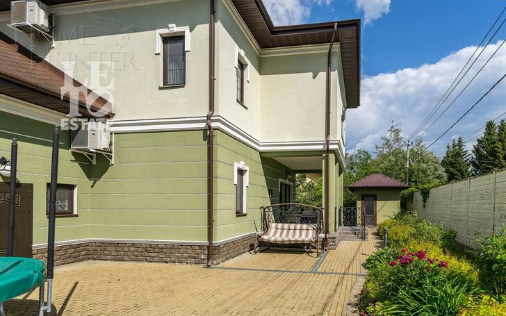 2-этажный коттедж 286.6 м² с отделкой