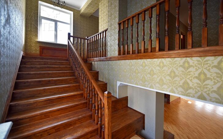 2-этажный коттедж 1 300 м² с отделкой