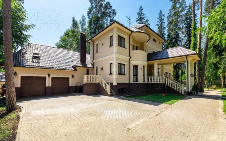 2-этажный коттедж 845 м² с отделкой