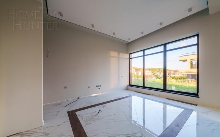 3-этажный коттедж 280 м² с отделкой