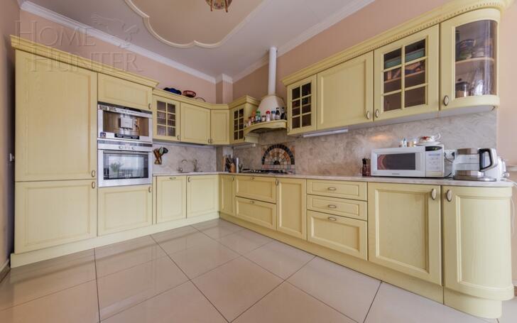 2-этажный коттедж 261 м² с отделкой