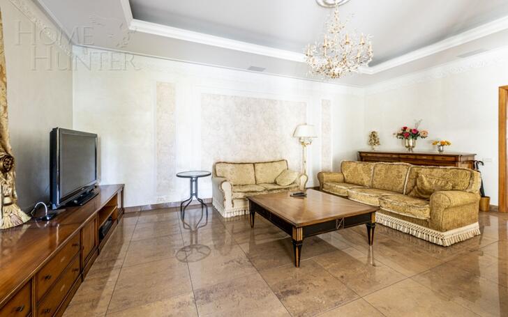 2-этажный коттедж 500 м² с отделкой