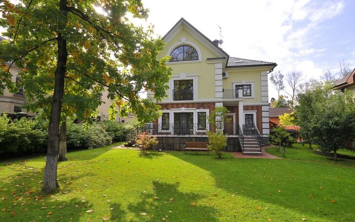 2-этажный коттедж 460 м² с отделкой