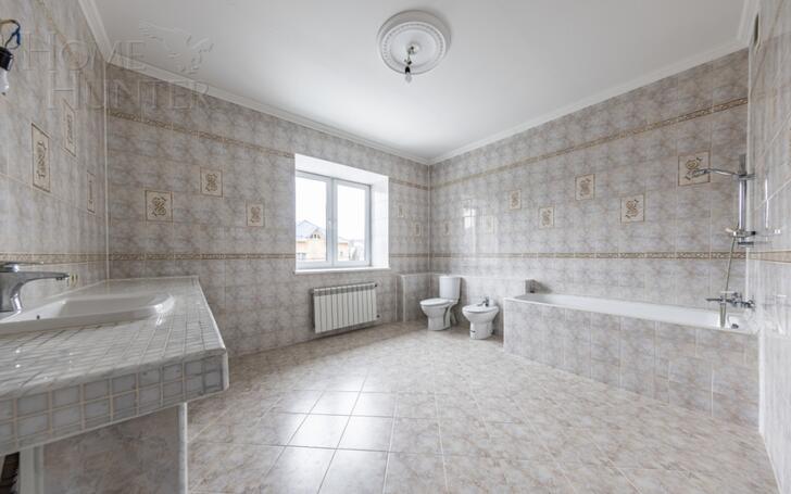 2-этажный коттедж 370 м² с отделкой