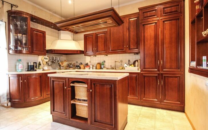 2-этажный коттедж 500 м² с отделкой