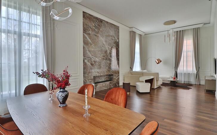 2-этажный коттедж 250 м² с отделкой