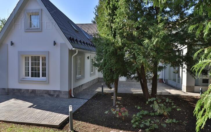 2-этажный коттедж 500 м² с отделкой