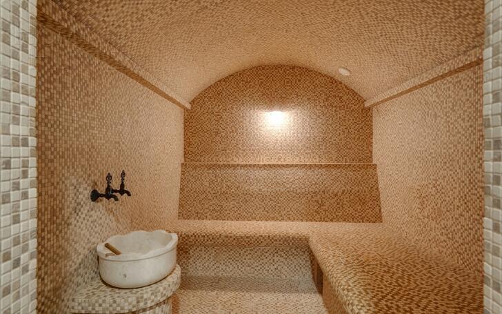 3-этажный коттедж 650 м² с отделкой