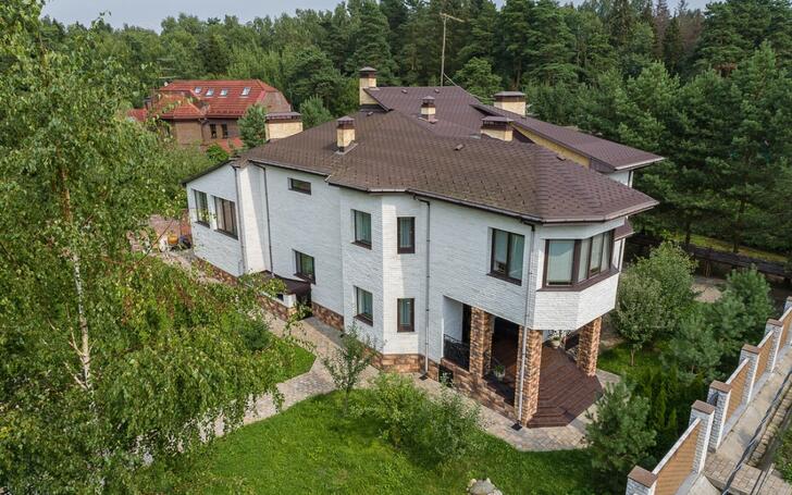 2-этажный коттедж 500 м² с отделкой