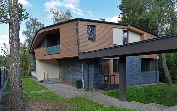 2-этажный коттедж 550 м² без отделки