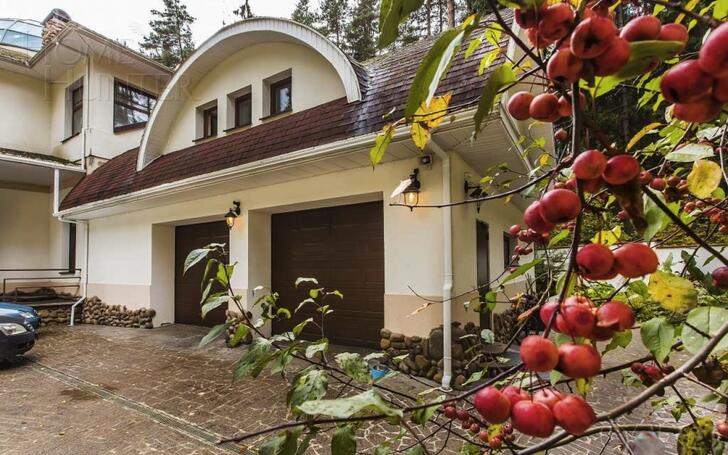 2-этажный коттедж 840 м² с отделкой