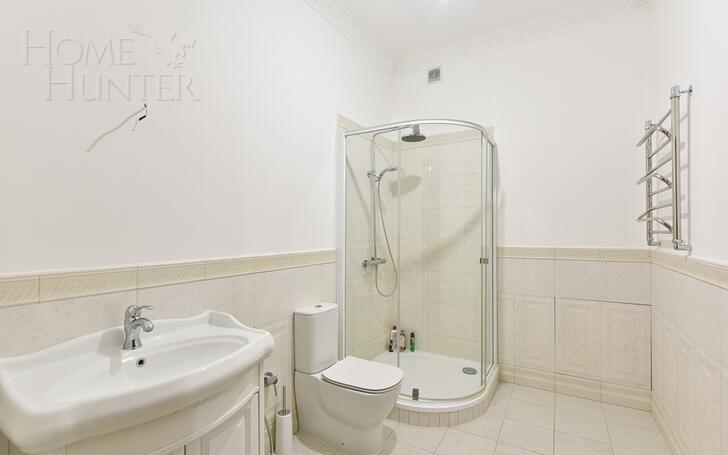 2-этажный коттедж 1 000 м² с отделкой