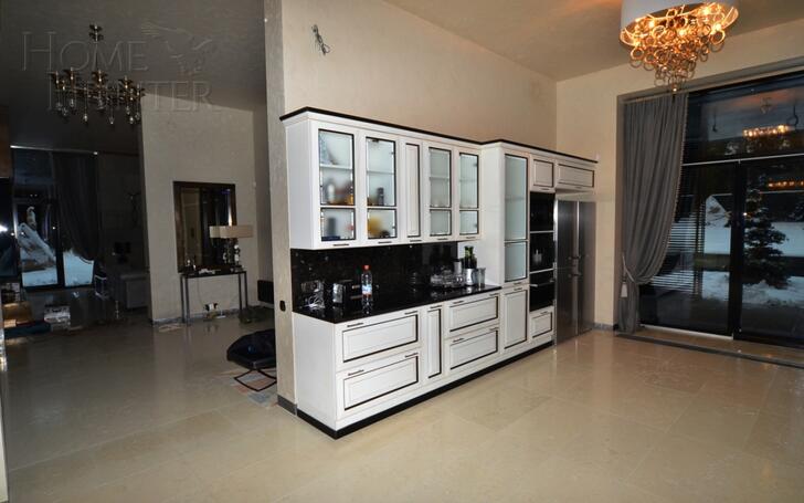 2-этажный коттедж 790 м² с отделкой
