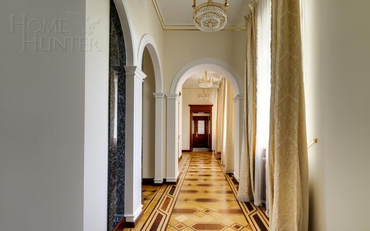 2-этажный коттедж 1 200 м² с отделкой